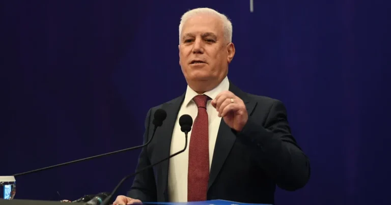baskan-bozbey-bursada-hedef-dunya-kenti-bRV2X9Eq.webp