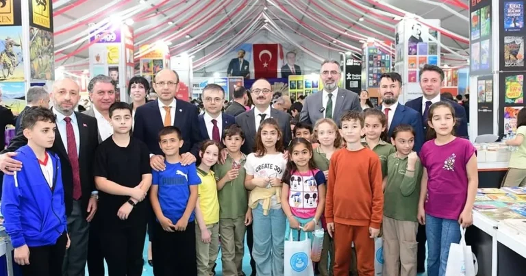 bursa-kestel-15-kitap-gunleri-fuari-kapilarini-acti-cEwFa2B5.webp