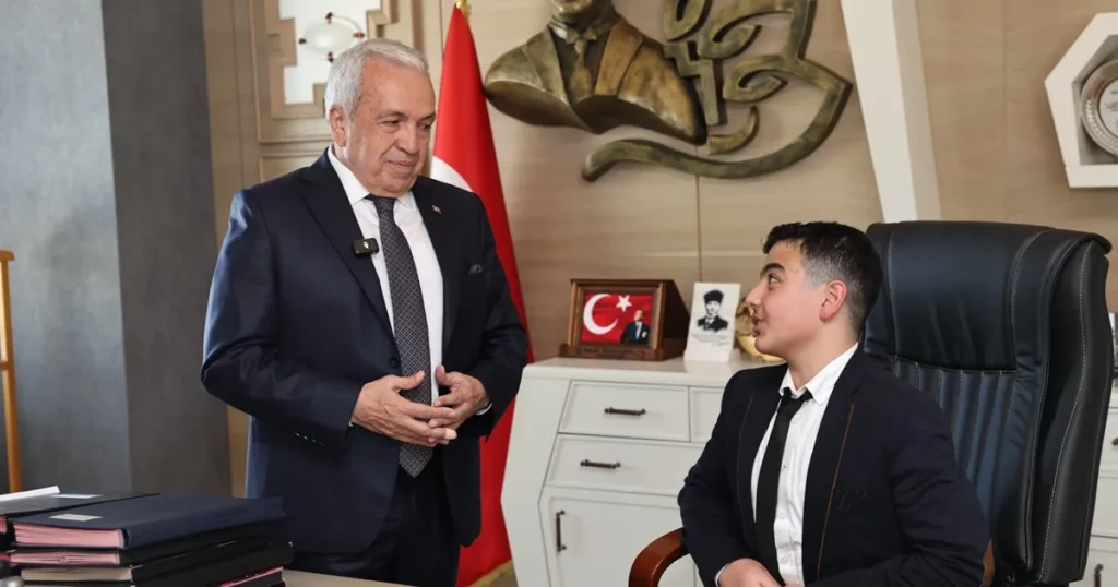 bursa-niluferde-baskan-ozdemir-makamini-cocuklara-devretti-e6E7vfIL.webp