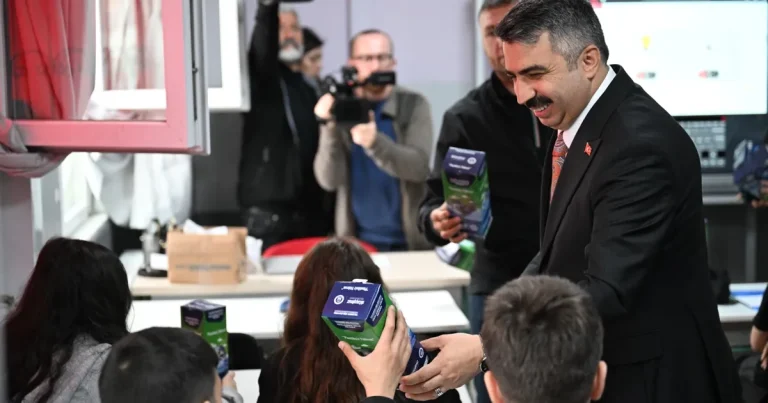 bursa-yildirimda-plastiksiz-hedef-50-milyon-wE28tOCx.webp