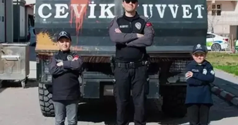 cocuk-polislerle-23-nisana-ozel-klip-wMNUgJIC.webp