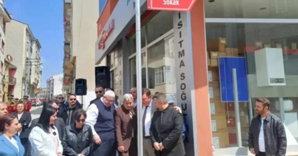 edirnede-bahri-dinarin-adi-artik-sokaginda-yasayacak-Th5ktOEY.webp