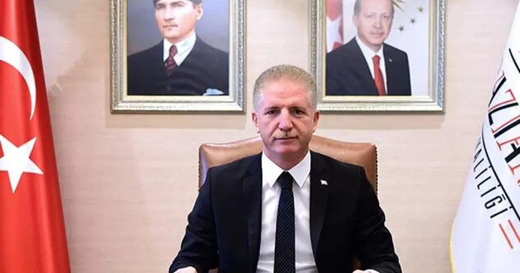 istanbul-valisi-toplanma-cagrisi-yapanlar-provokasyondur-pGvEkTtr.webp