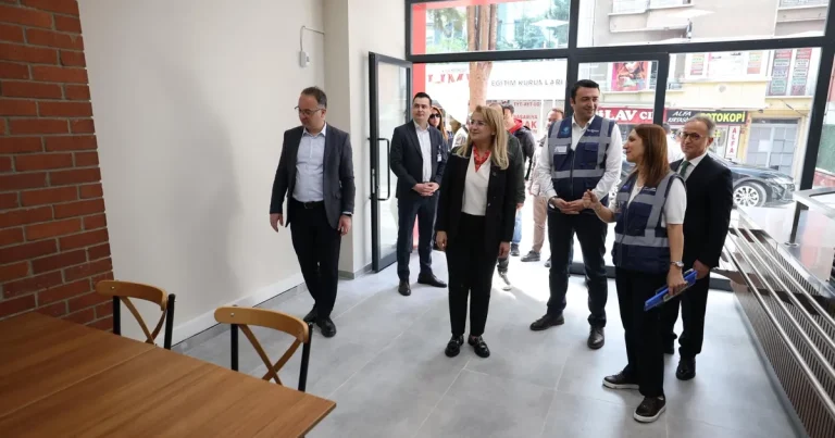 bakirkoye-kent-lokantasi-geliyor-Xuqs6Lxi.webp
