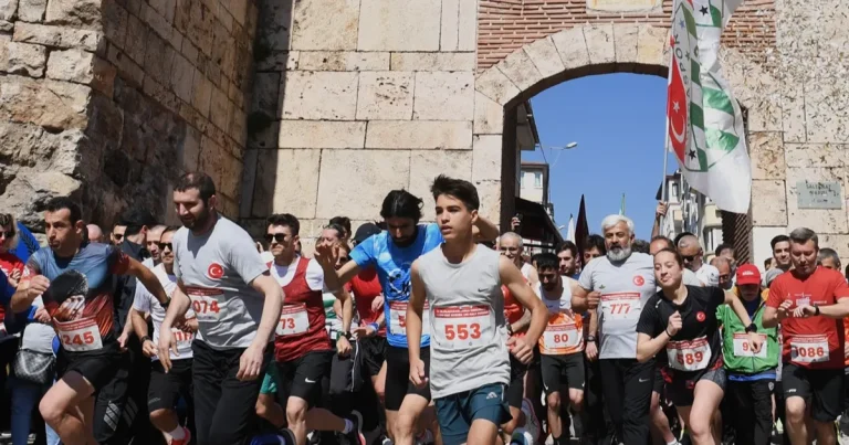 bursa-osmangazide-spor-ile-tarihi-bulusturan-kosu-Kza6XKi2.webp