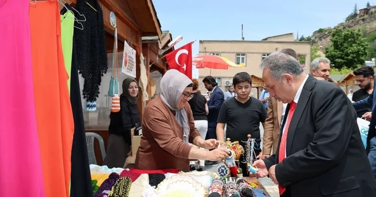 kayseri-talasta-maharetli-eller-zamani-LUYdRDTu.webp
