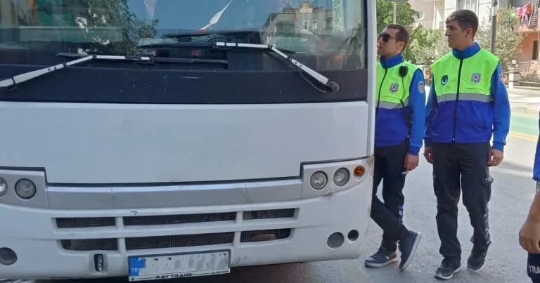 manisa-buyuksehirden-servis-araclarina-denetim-ZyNMYXxm.webp