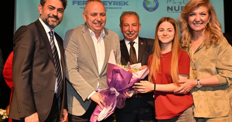 manisa-salihlide-siire-acilan-pencere-yeniden-aralandi-jkt8ECFX.webp
