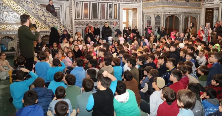sertac-abi-kocaelili-cocuklara-oyun-dunyasini-anlatacak-aFp4SWmC.webp