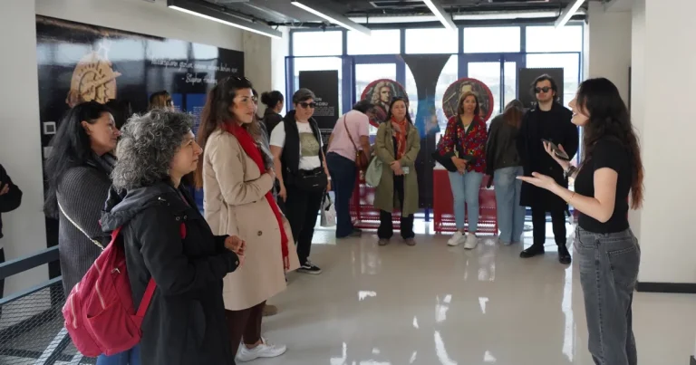 temiz-beylikduzu-icin-belediye-gonullulerle-el-ele-6e482EkB.webp