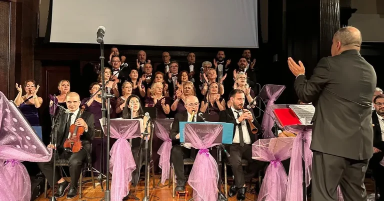 vatan-korosundan-new-yorkta-unutulmaz-konser-hSgOrbjf.webp