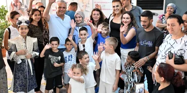Muratpaşa’da Başkan Uysal’dan sünnet çocuklarına ziyaret