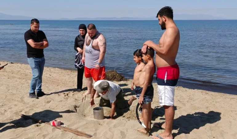 Pamucak Sahili’nde sürpriz misafir