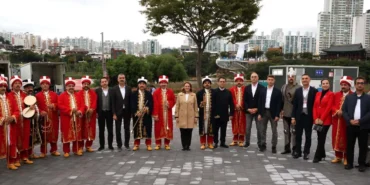 Kocaeli Büyükşehir Mehteri, Ulsan’da yeri göğü inletti